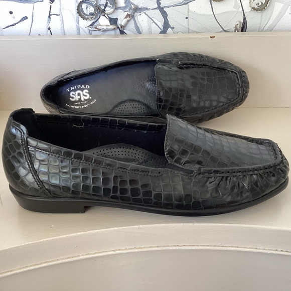 SAS Black Croc Embossed Patent Leather Simplify Tripad Slip On Loafer EUC 9.5 W - Picture 9 of 10